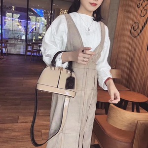 韩版百搭迷你贝壳包