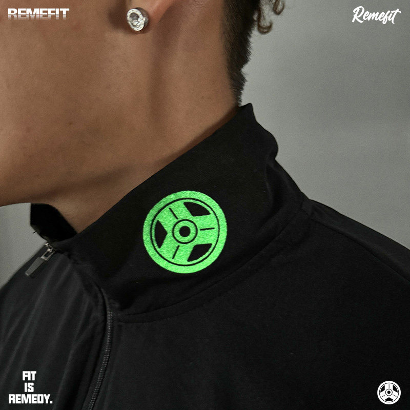REMEFIT 夜光杠铃片 基础美式半拉立领翻领尼龙弹力运动夹克外套 - 图0