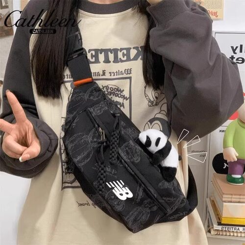 潮牌联名潮牌简约斜挎包女2025夏季腰包新款学生登山包骑行胸包男 - 图2