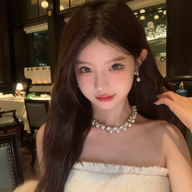 Hazy Moonlight ~ Thousand Gold Wind Flash Diamond Pearl Necklace
