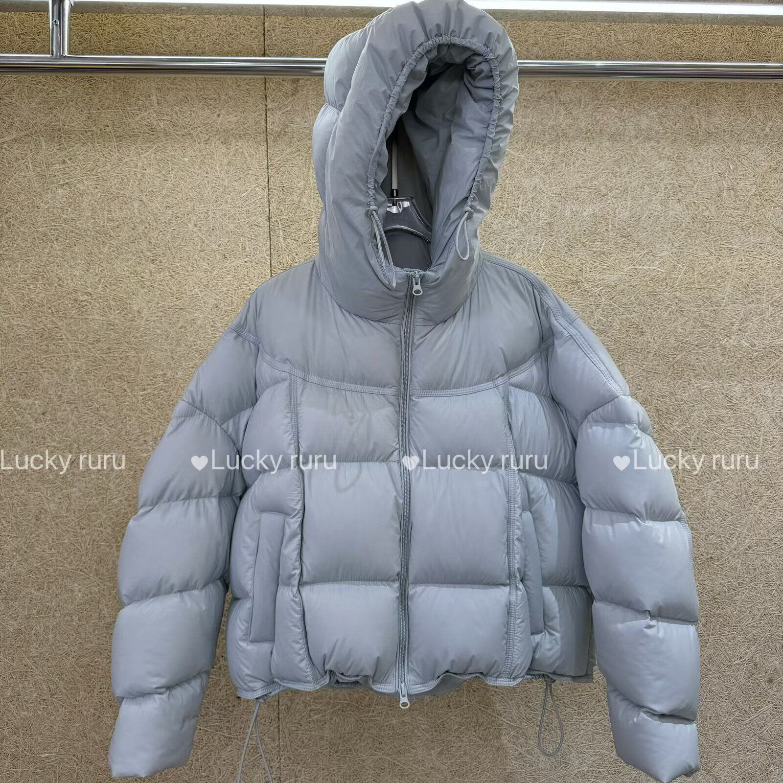 韩版连帽短款羽绒服女2025冬季新款纯色抽绳面包服外套潮,淘宝优惠券,粉丝福利购,淘宝优惠卷