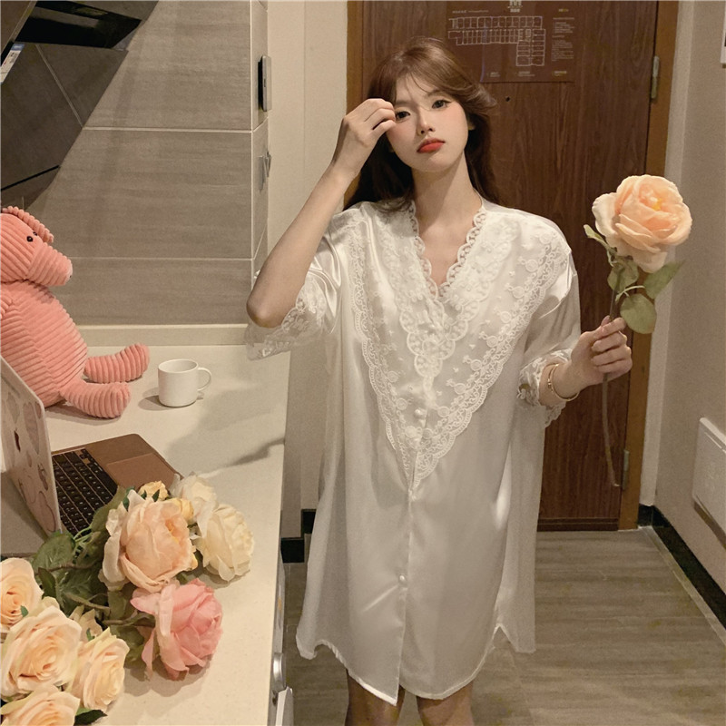 新款桑蚕丝睡衣女纯欲风v领花边睡裙高级感蕾丝刺绣家居服可外穿 - 图1