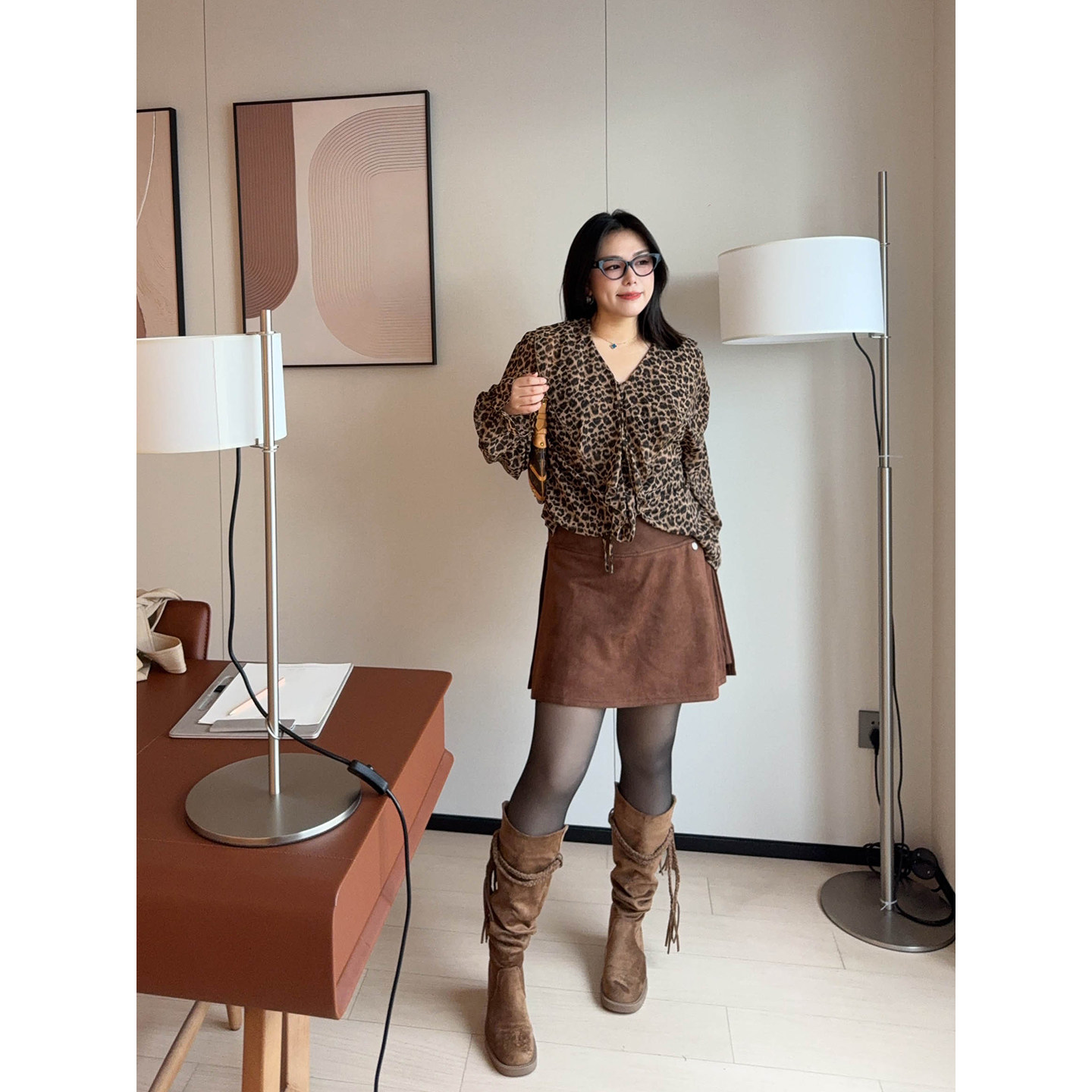 VOGANA戛纳家大码女装高街腔调复古美拉德麂皮绒防走光假两件裙裤,淘宝优惠券,粉丝福利购,淘宝优惠卷