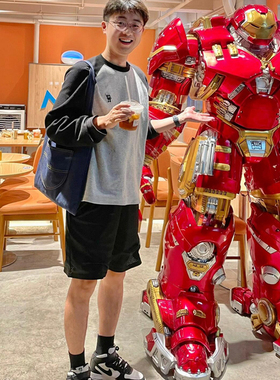 MK7钢铁侠客厅装饰发光大型手办1比1全身雕塑网红店铺落地大摆件