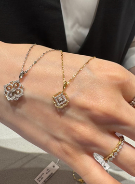 回馈款日系圣诞限定菱形镂空莫桑钻项链s925银镀金礼物女生精致