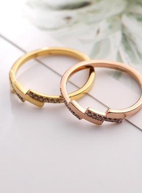 时尚高级感台阶梯镶钻钛钢戒指