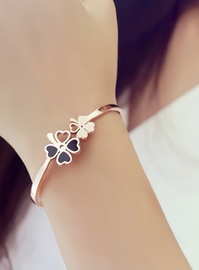 幸运黑白四叶草钛钢手镯不掉色