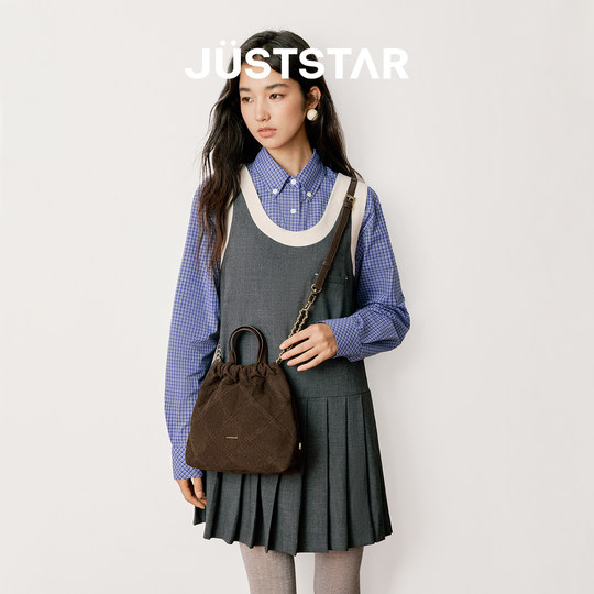 Zhao Zhaoyis europäischer und amerikanischer Lingge-Wanderrucksack im gleichen Stil