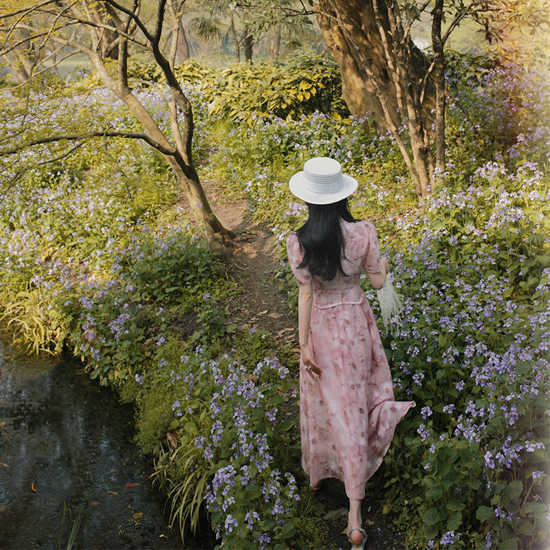 NANASTORE法式碎花连衣裙女2024春季新款v领中长款裙子收腰雪纺裙,淘宝优惠券,粉丝福利购,淘宝优惠卷