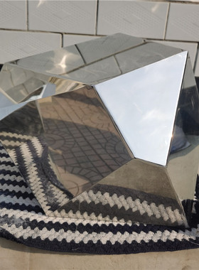 不锈钢几何风切面别墅定制石块