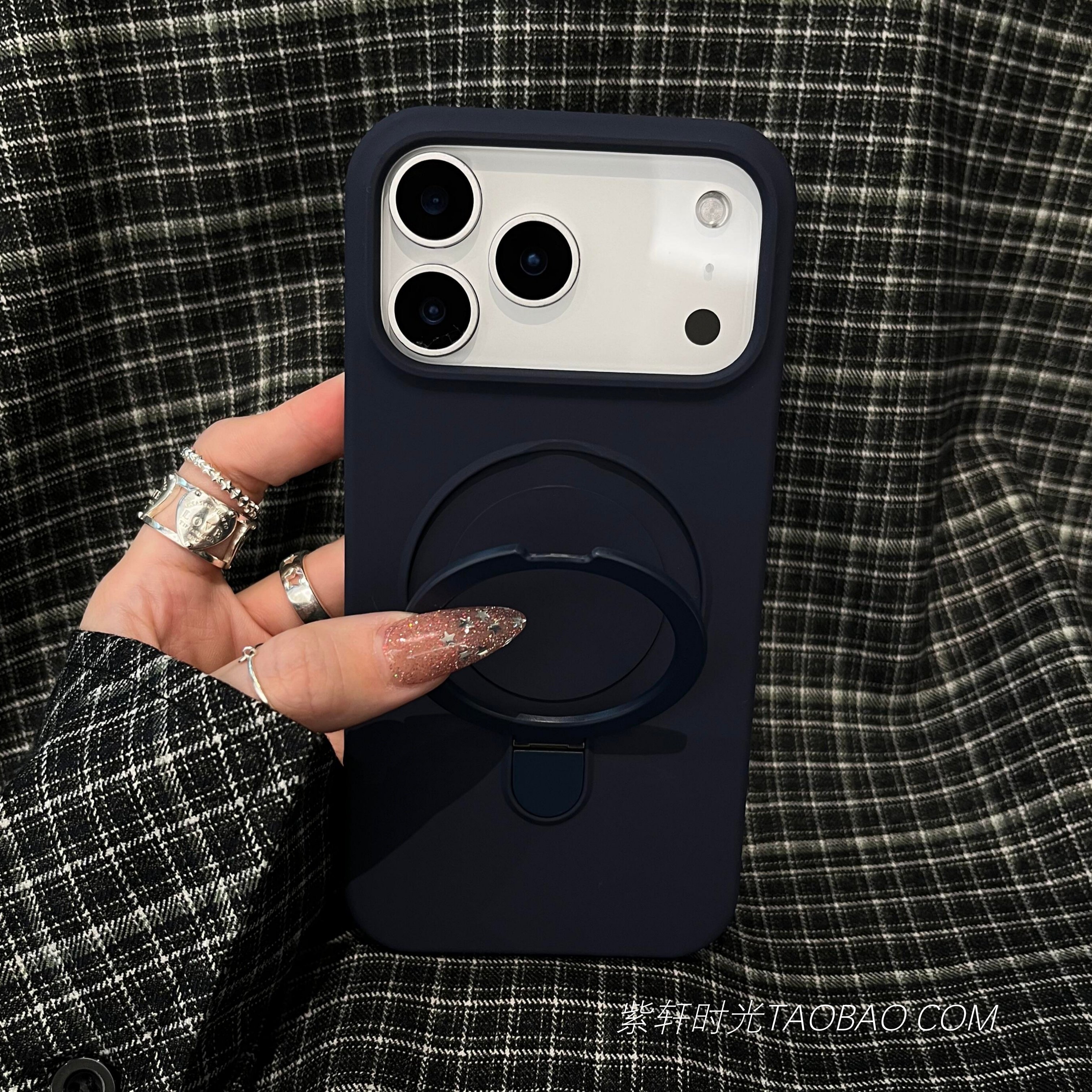 高级感纯黑色磁吸支点壳液态硅胶适用苹果17promax手机壳17pro全包边Air防摔iPhone16pro带支架15简约14男女,淘宝优惠券,粉丝福利购,淘宝优惠卷