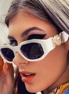 欧美潮牌时尚不规则显瘦街拍小框