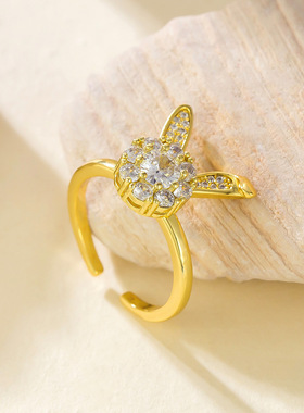 简约铜微镶满钻锆石可旋转戒指可爱小兔子指环开口可调节个性潮流