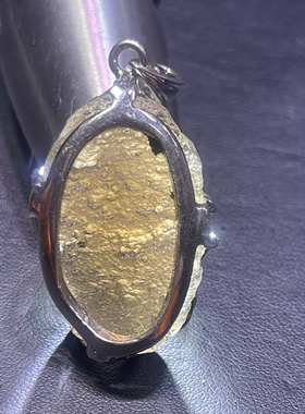 天然天狼星陨石吊坠，重22.5克，925镶嵌，1680元一个.