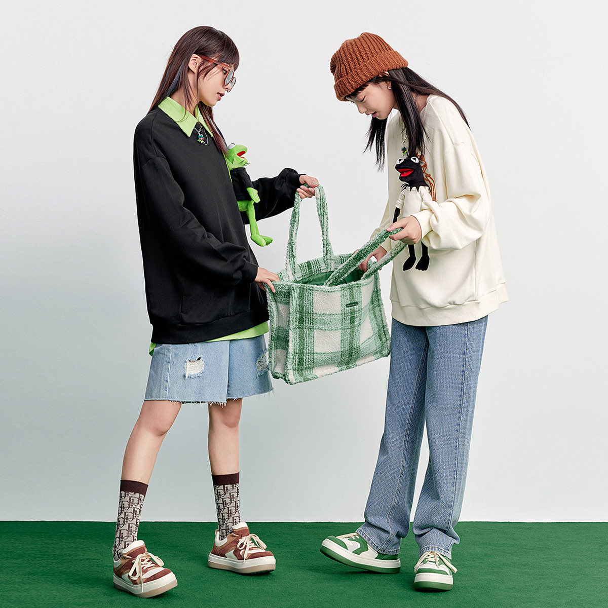  太平鸟喜之乐卫衣/绒衫