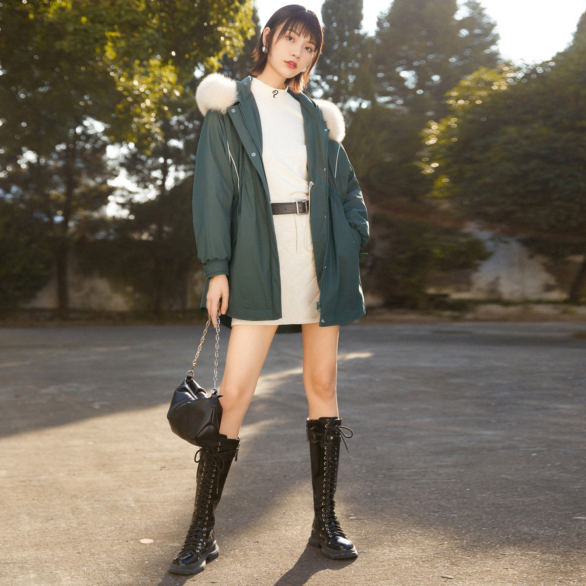 8太平鸟中长款2020新款收腰羽绒服 太平鸟羽绒服