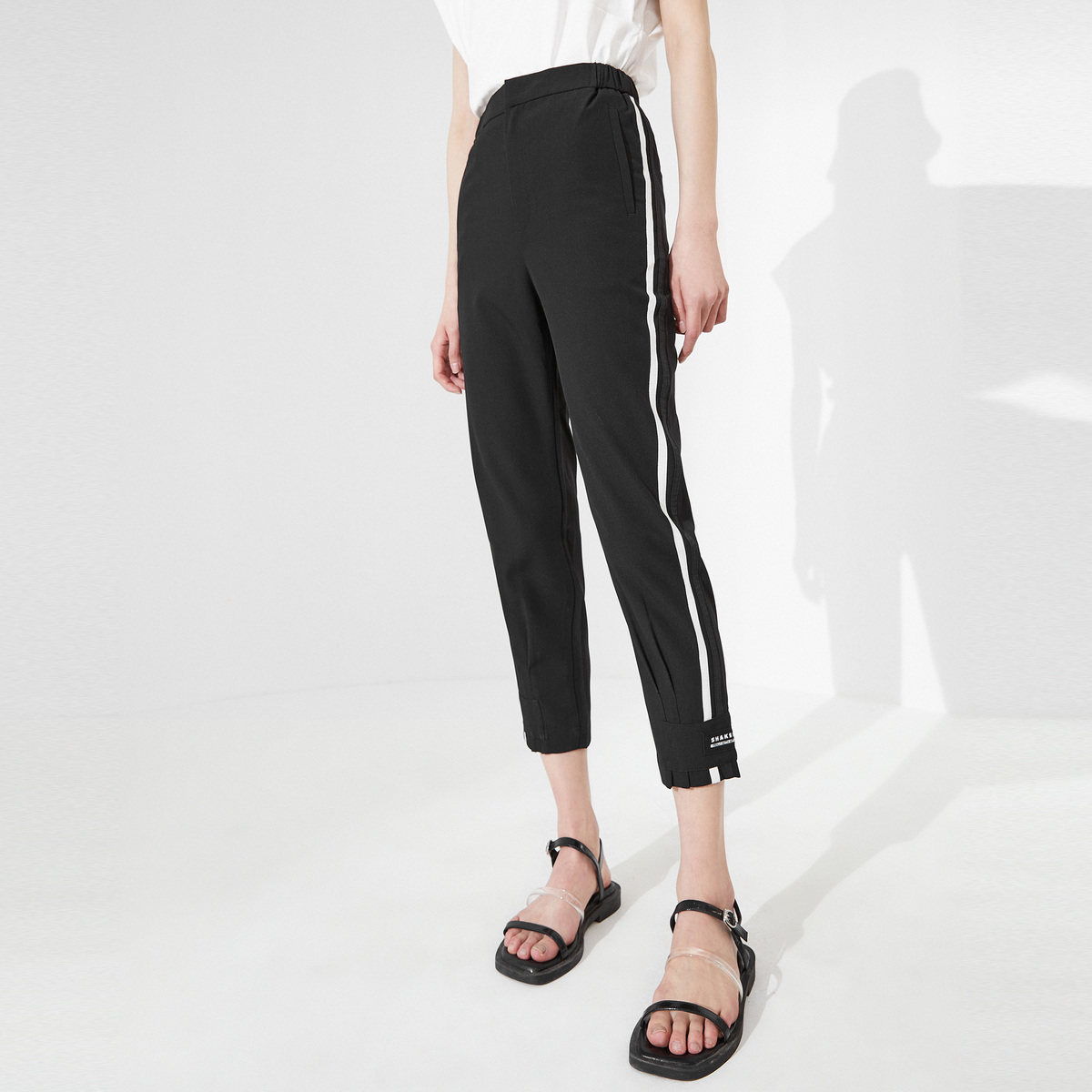 太平鸟2020夏季新款基本款休闲裤 太平鸟喜之乐休闲裤