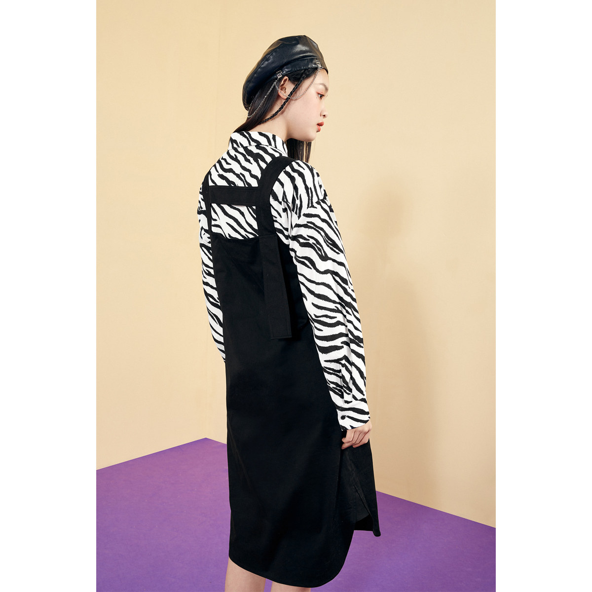 太平鸟斑马纹两件套背带连衣裙衬衫 太平鸟连衣裙