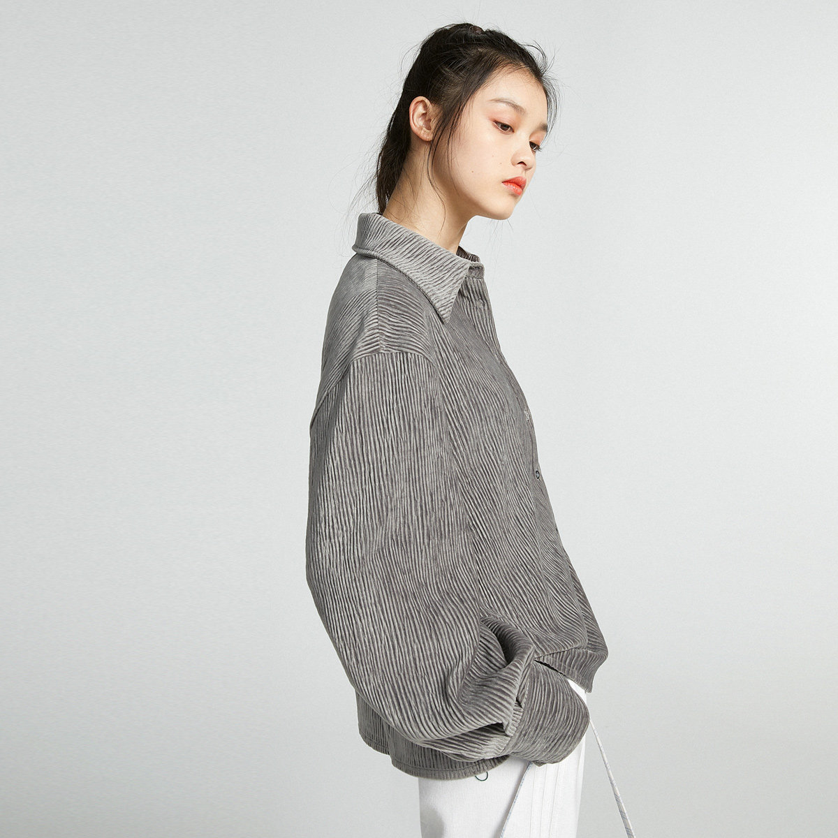 太平鸟灯芯绒设计感小众2020衬衫 太平鸟衬衫