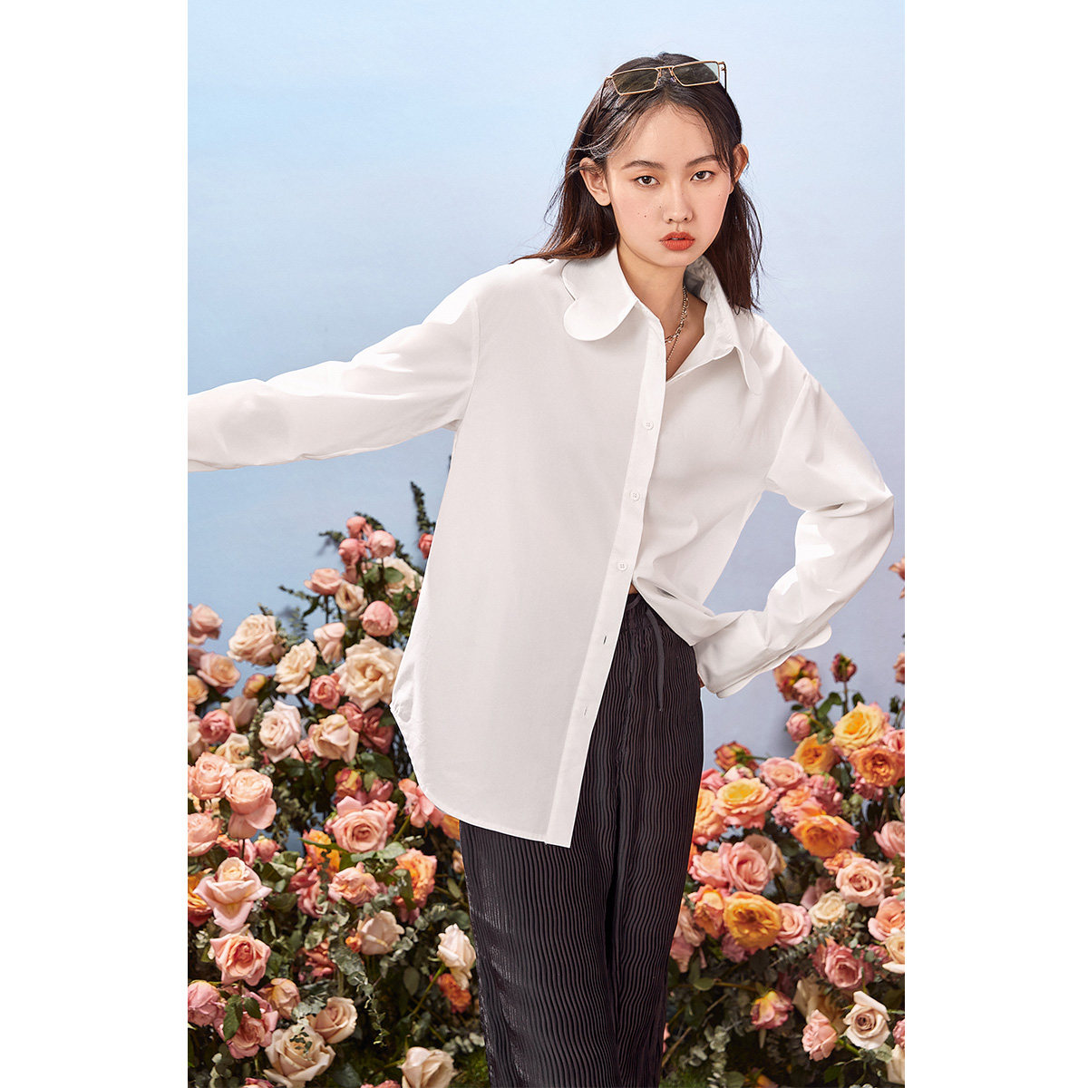 太平鸟三防女蝴蝶领白色内搭衬衫 太平鸟广仁衬衫