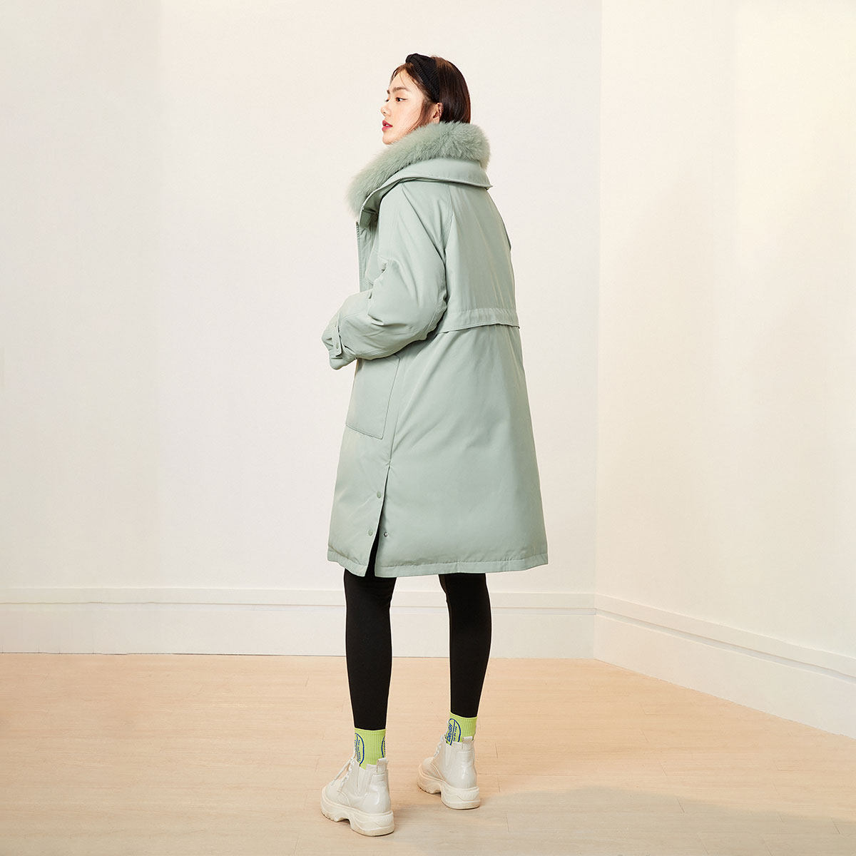 太平鸟中长款白鸭绒派克服女2020潮 太平鸟喜之乐羽绒服