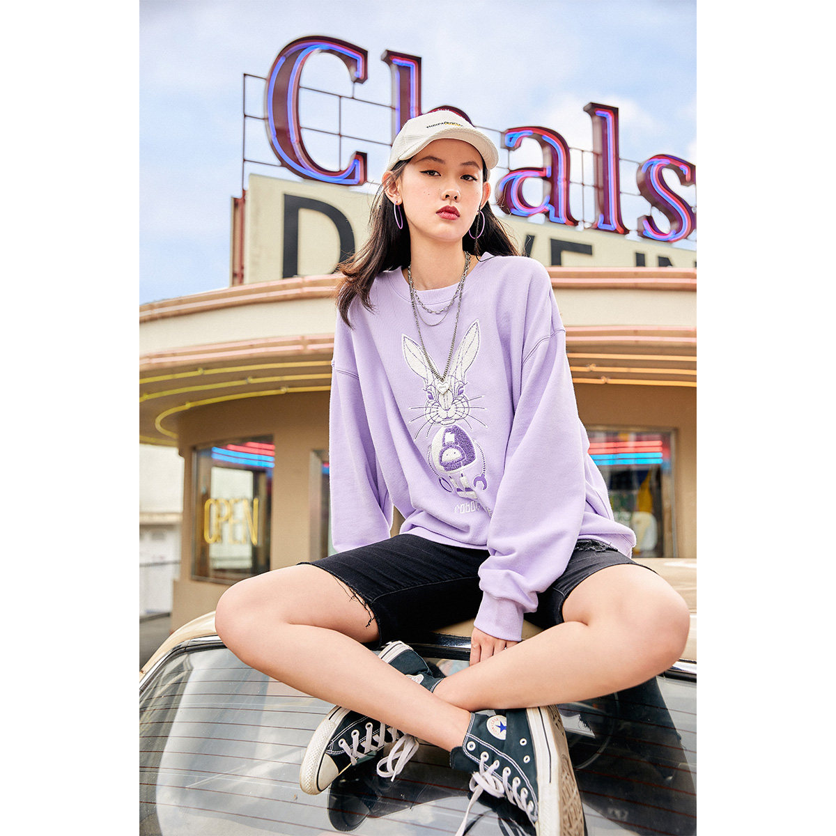 1太平鸟圆领宽松2020秋季新款卫衣 太平鸟喜之乐卫衣/绒衫