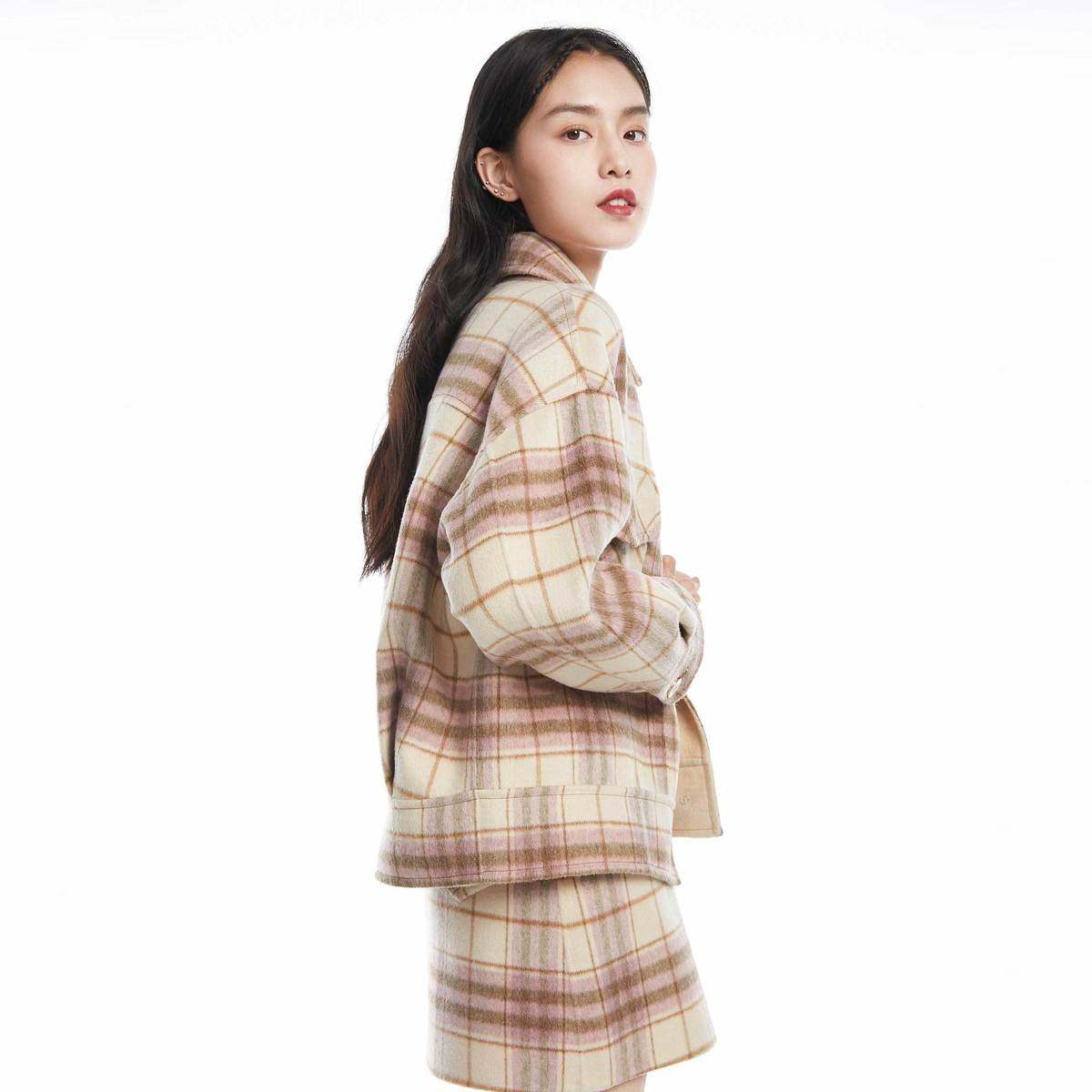 太平鸟2020年秋冬新款格纹呢大衣 太平鸟毛呢外套