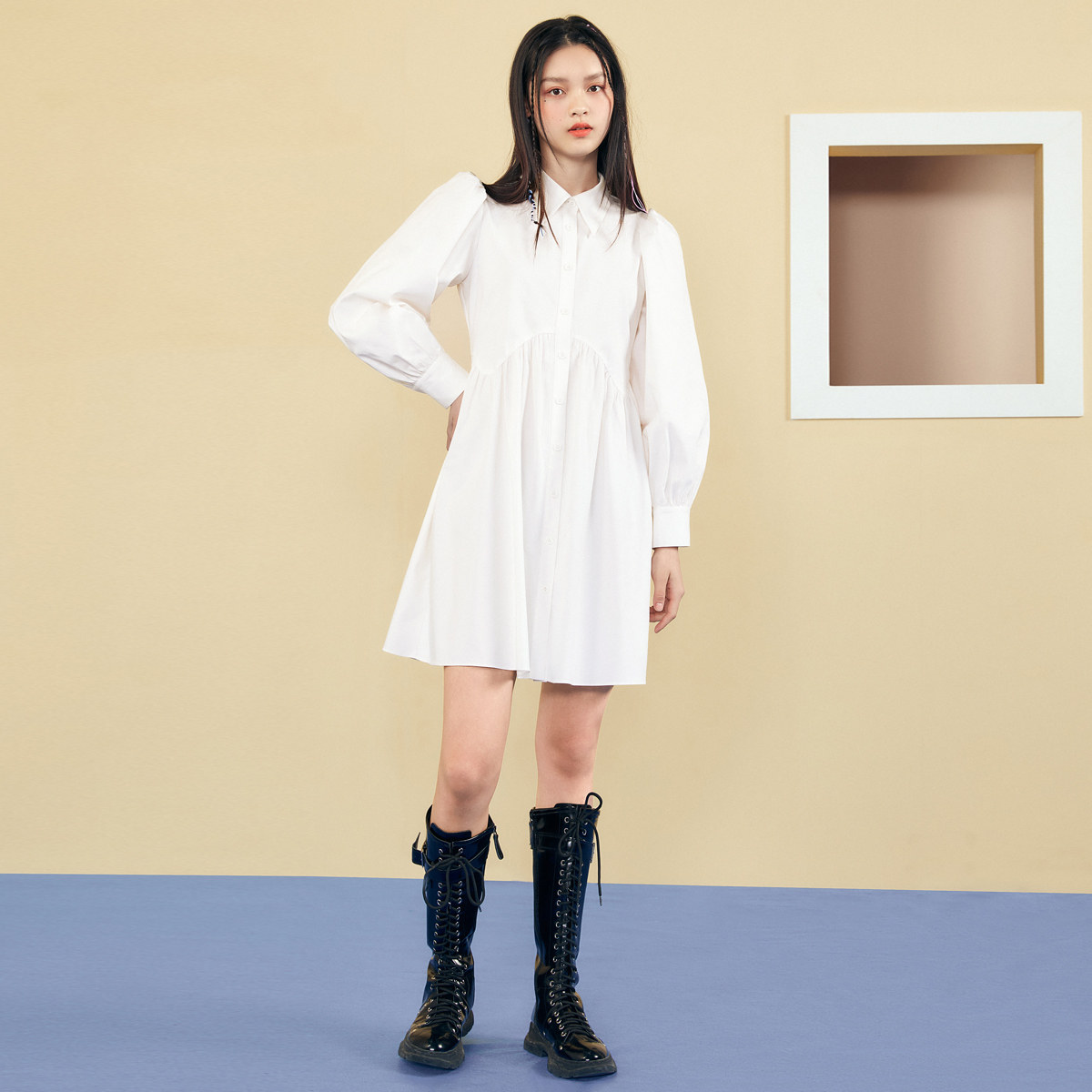 太平鸟白色两件套马甲2020连衣裙 太平鸟连衣裙