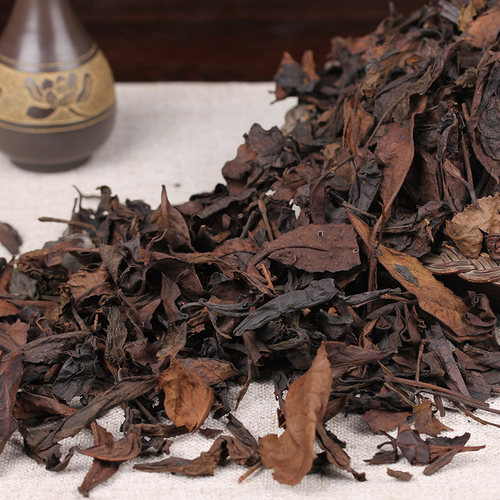 2000年广西梧州六堡茶黑石山野生霜降原种农家茶老树茶叶槟榔香 - 图1