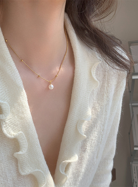 钛钢项链 镀18K金轻奢珠珠小吊坠项链女小众设计感精致锁骨链配饰