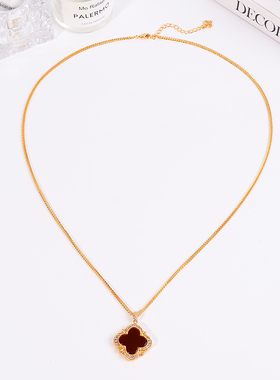 铜合金项链 新年红色花朵项链女轻奢高级设计感毛衣链百搭配饰品