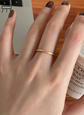 钛钢戒指 磨砂素圈戒指女简单时尚指环小众设计不掉色精致食指戒