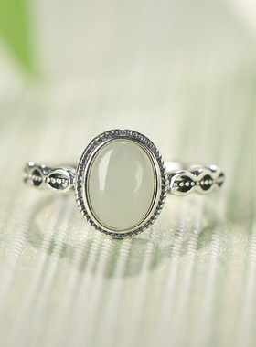 适用天然和田玉圆形鹅蛋戒指925纯银小众设计高级指环送妈妈女友