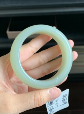 毛毛的翠//M 13629/和田玉青白玉宽版手镯//53.4/1999