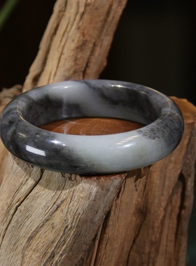 新疆和田玉天然水墨青花手镯