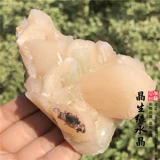 Натуральный бульстоф -хрустальный кристаллический камень, наблюдая