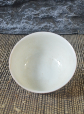 做旧成化风格红釉品茗杯古董古玩