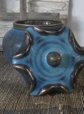 做旧风格天蓝釉荷叶盖罐古董古玩