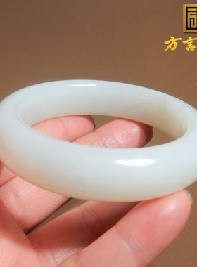 疆细腻温润且末料白玉