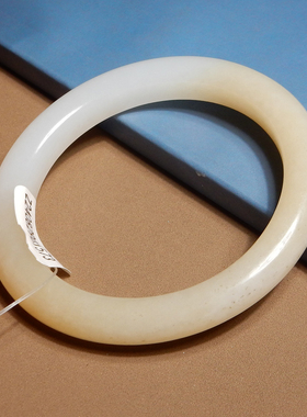 方言和田玉油润细腻白玉带糖手镯