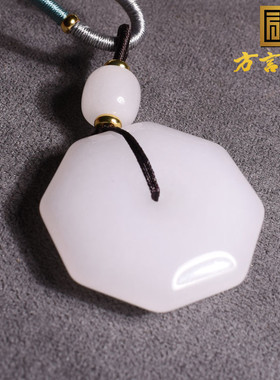 细腻油润金丝玉八面玲珑