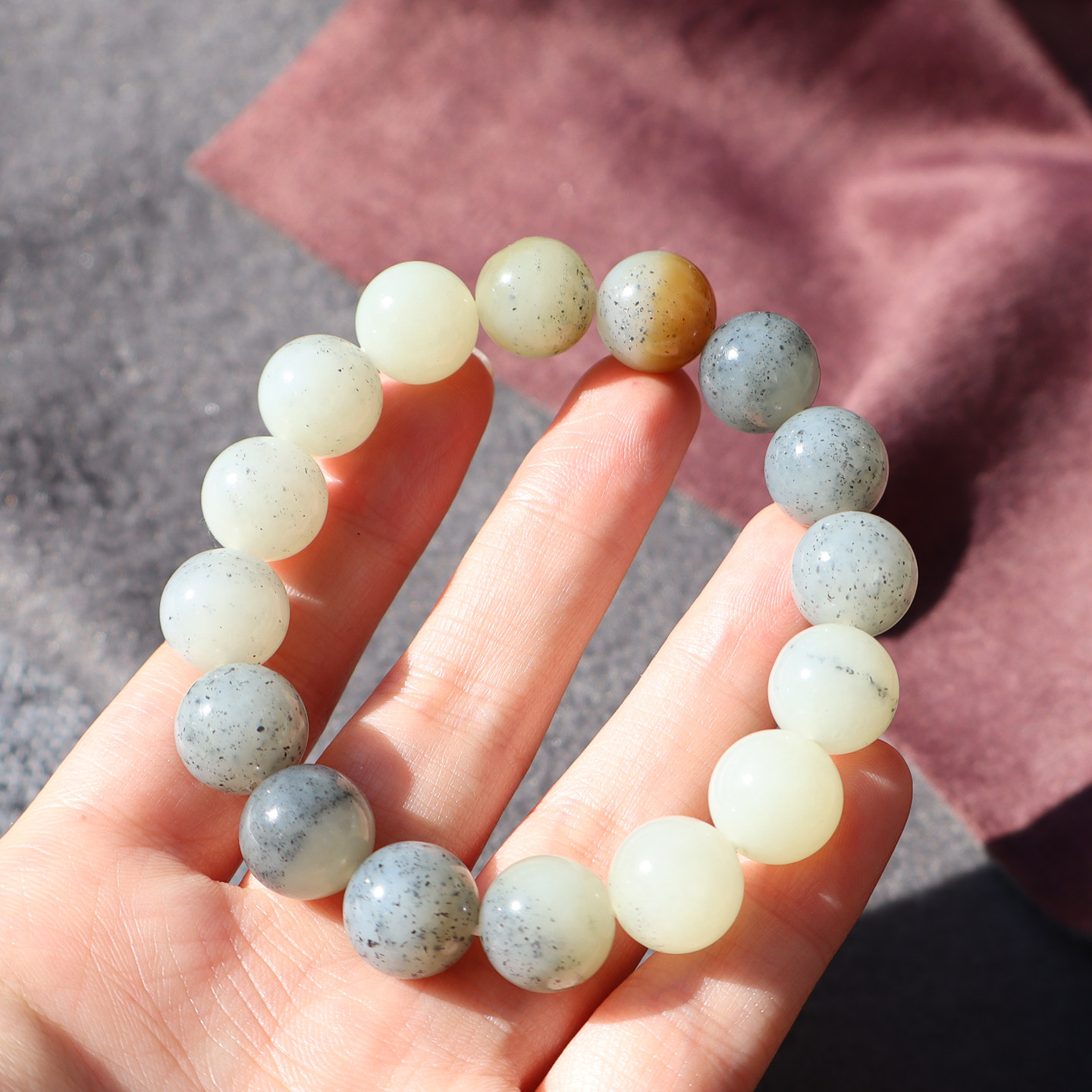 惊呆了方言品牌和田玉且末料糖白玉带散墨青花12mm圆珠手串手链A2,淘宝优惠券,粉丝福利购,淘宝优惠卷