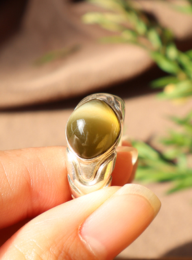 俄料罕见碧玉活黄金猫眼精美戒指