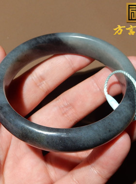 新疆和田玉油润细腻正装手镯子