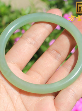 方言和田玉俄碧玉粉青带猫眼手镯