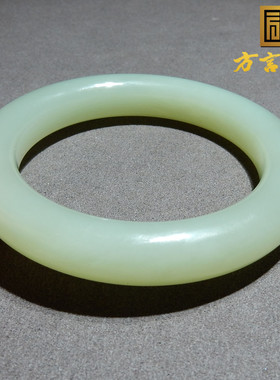 震惊方言和田玉精品特色青海料冰润晴水色内径56mm正装手镯子A5
