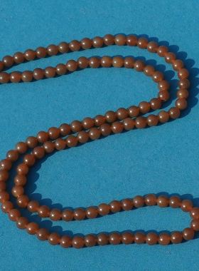 方言和田玉且细润末黄金糖玉手串