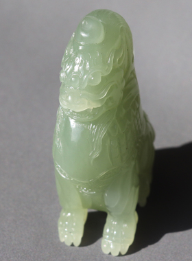 方言和田玉冰清水冰底麒麟小摆件