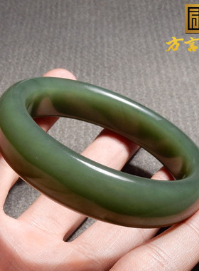 嗨翻方言精品和田玉佩戴级青海特色老坑料湖水绿61mm手镯h2