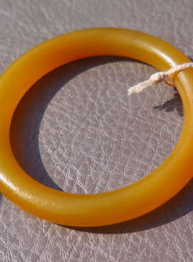 方言精品岁月痕迹民族风亚光黄玛瑙包浆圆条内径54mm手镯女百搭X5